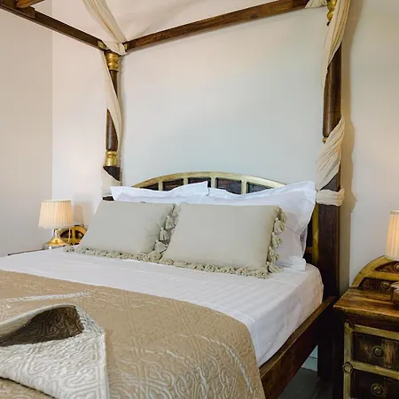 Aigli * Айос-Кирикос