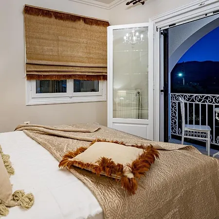 Aigli * Áyios Kírikos